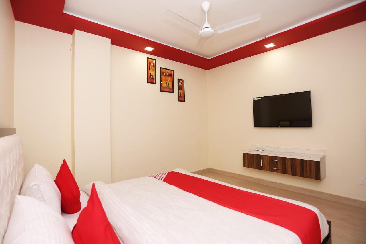 Oyo 23495 Hotel The Park Juhi Bari Экстерьер фото
