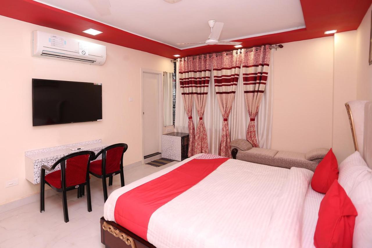 Oyo 23495 Hotel The Park Juhi Bari Экстерьер фото