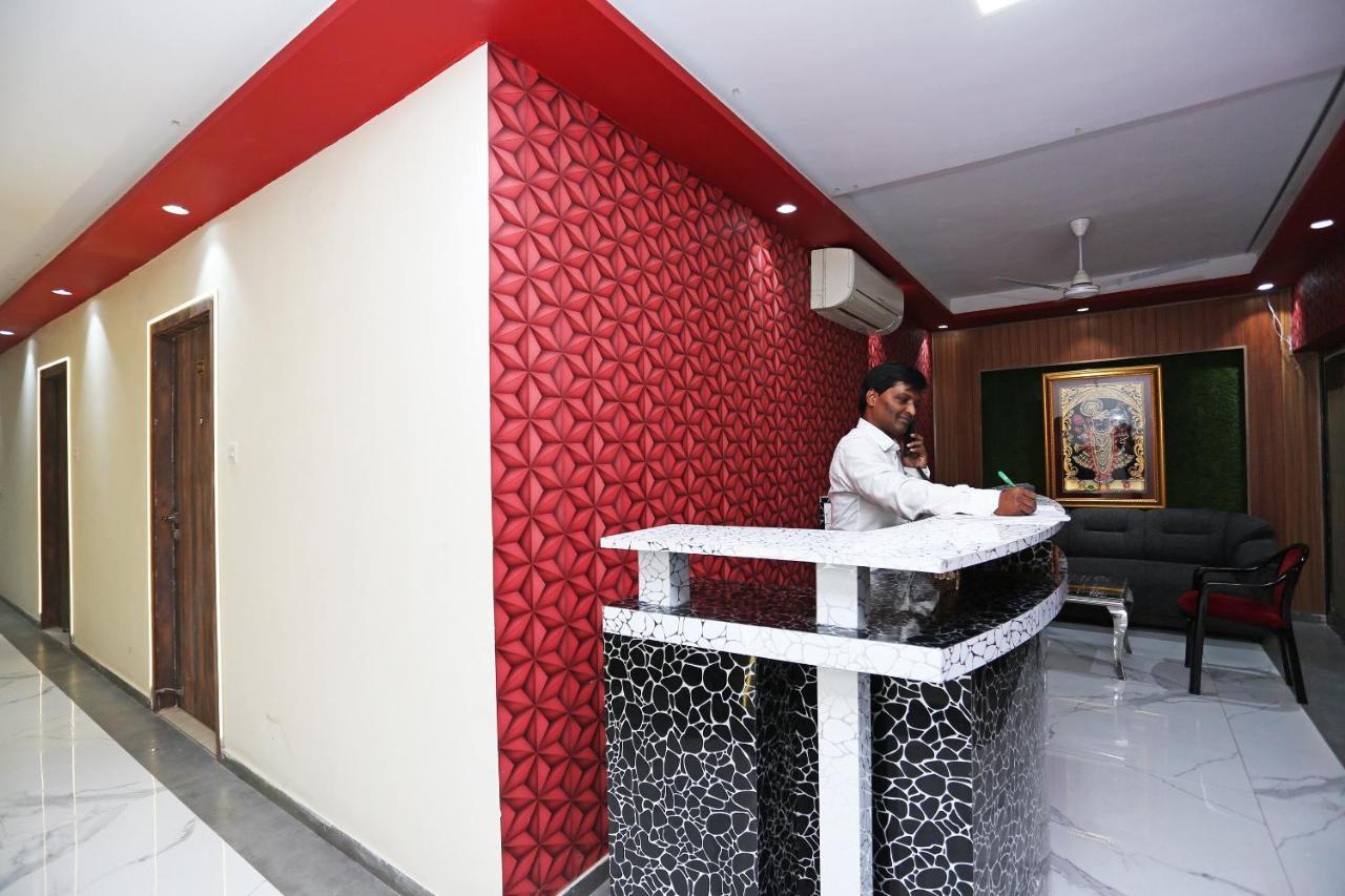 Oyo 23495 Hotel The Park Juhi Bari Экстерьер фото