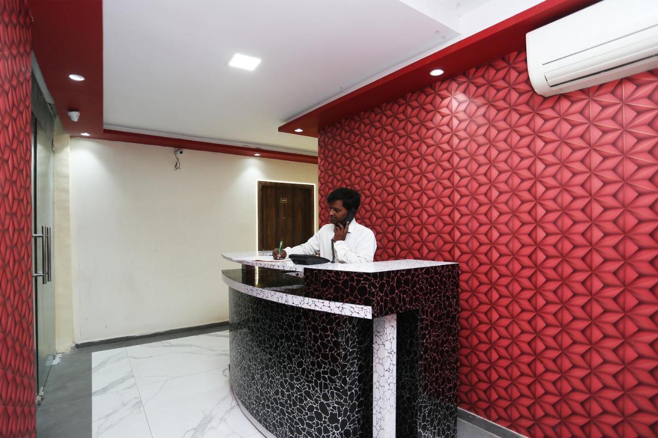 Oyo 23495 Hotel The Park Juhi Bari Экстерьер фото